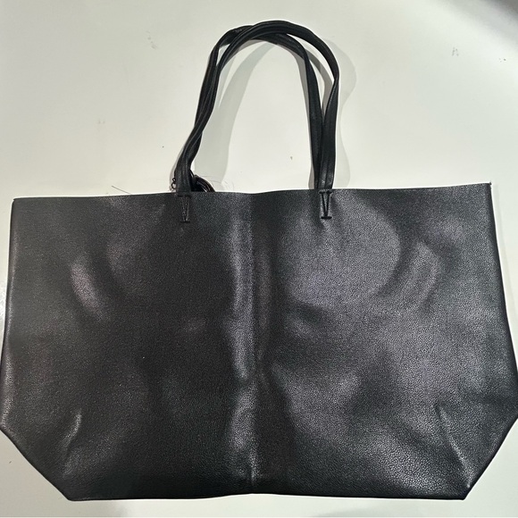 Victoria’s Secret Black Textured Tote – Spacious & Stylish - Picture 14 of 14